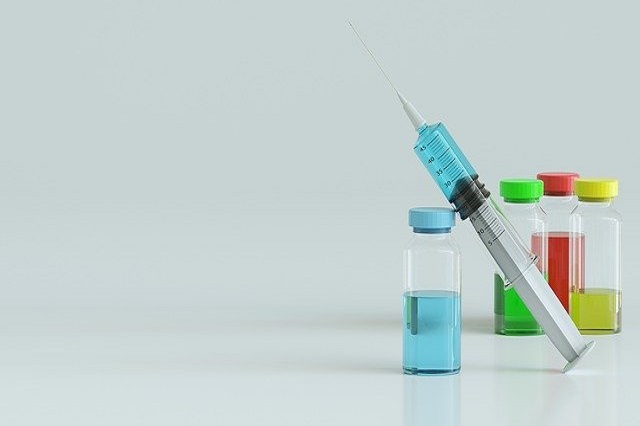 What is the difference between needles and syringes?