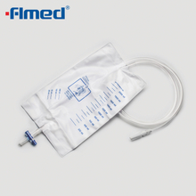 Disposable urine bag with sample port sterile